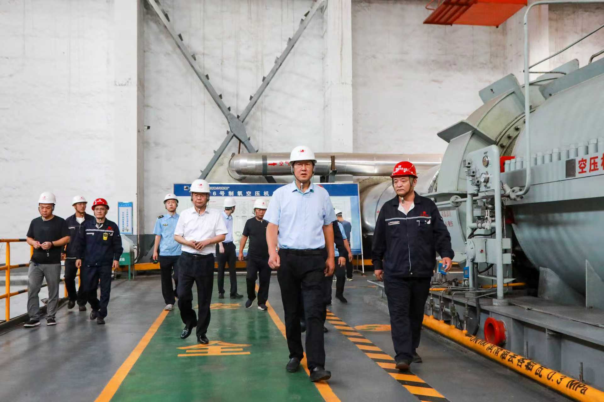 闫新善深入宏达集团检查安全生产工作